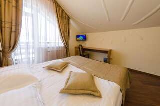 Курортные отели Хата Гуцула Микуличин Стандартный двухместный номер с 1 кроватью или 2 отдельными кроватями-4