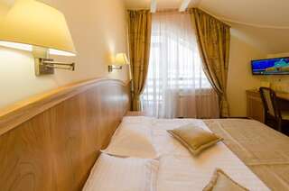 Курортные отели Хата Гуцула Микуличин Стандартный двухместный номер с 1 кроватью или 2 отдельными кроватями-11